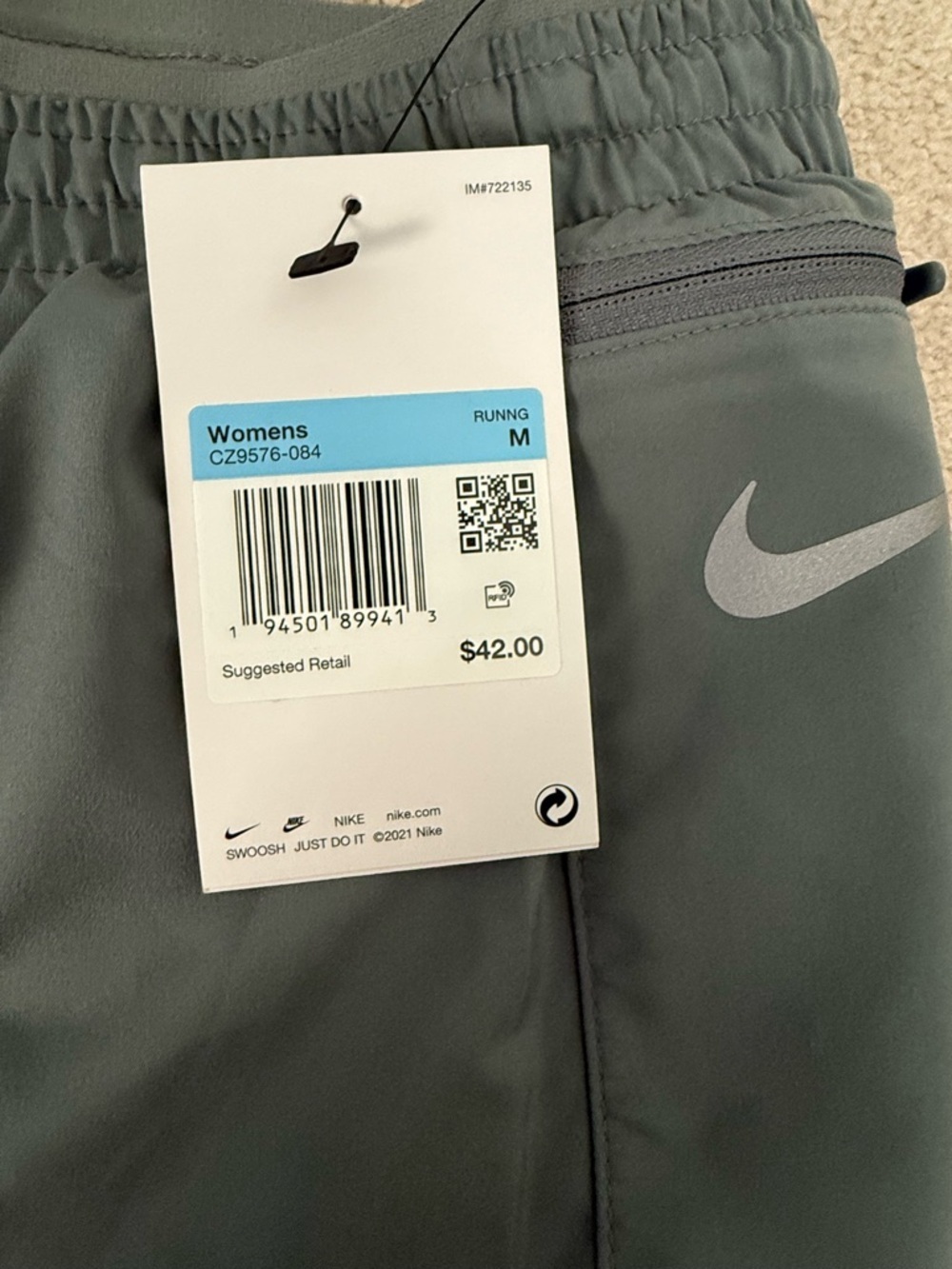 Nike Dri-FIT gray running shorts - Picture 3 of 3